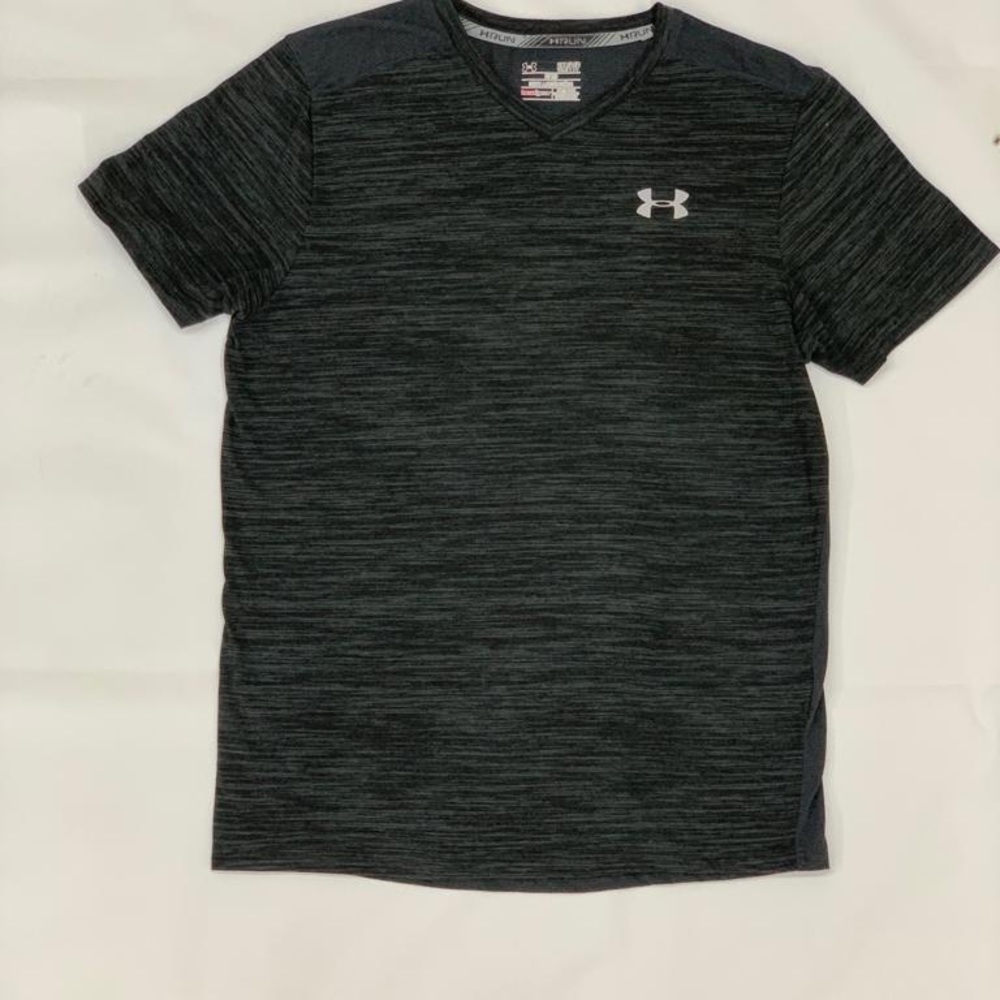 Under Armour Men T-shirt